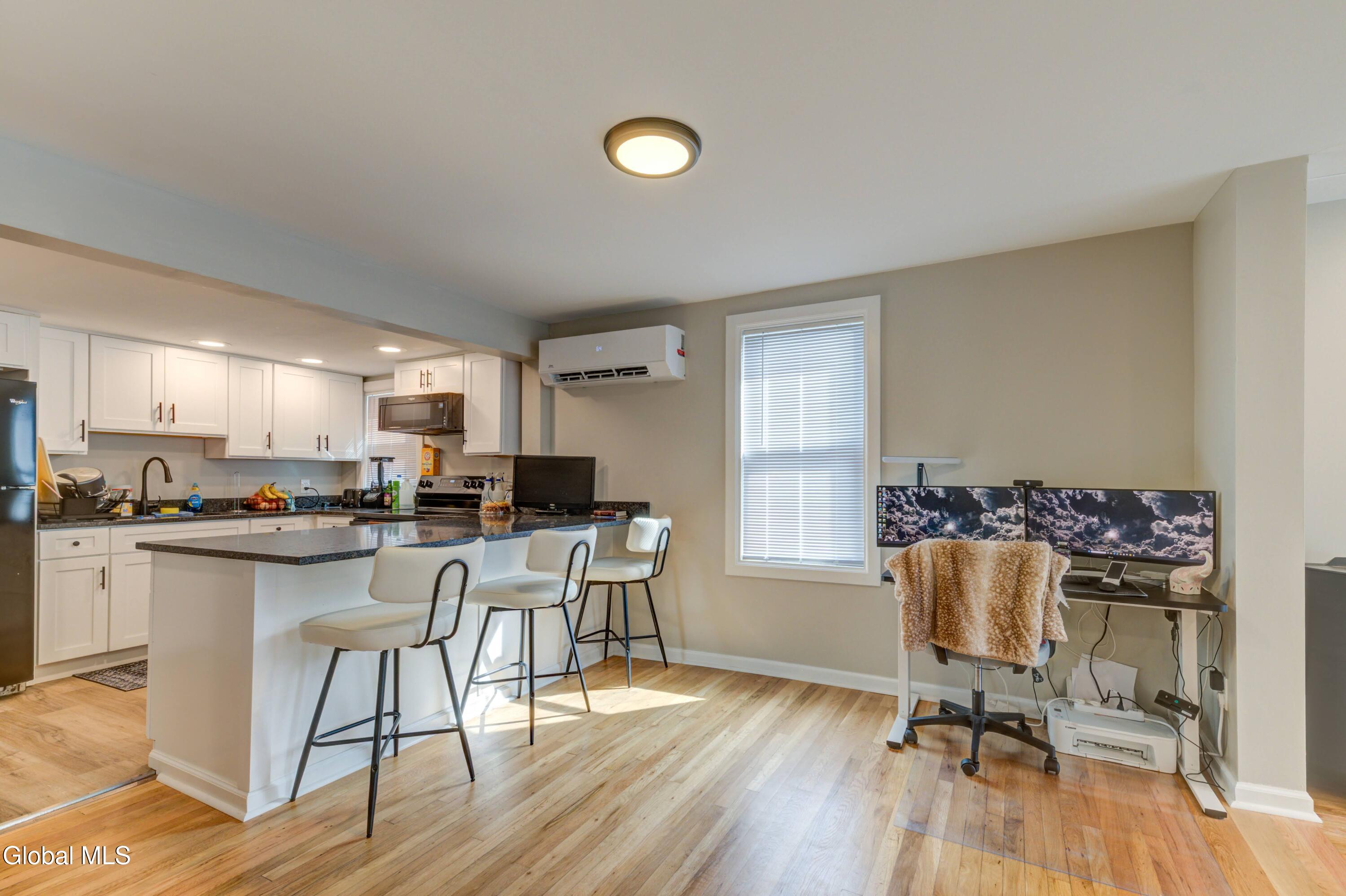 39 Exchange Street Colonie, NY 12205 - Photo 4 of 20 13-39 Exchange