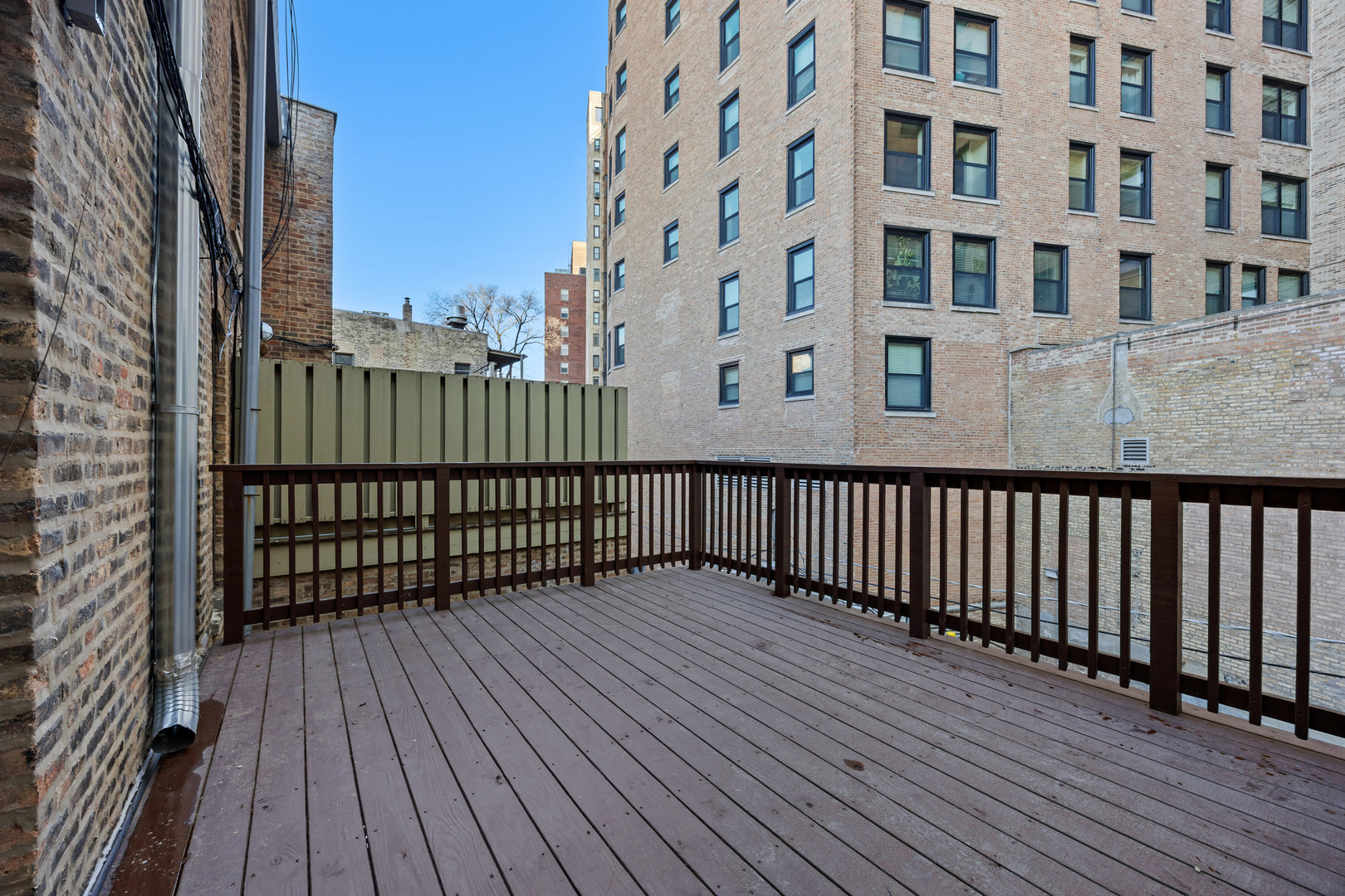 2107 North Clark Street Chicago, IL 60614 - Photo 24 of 39
