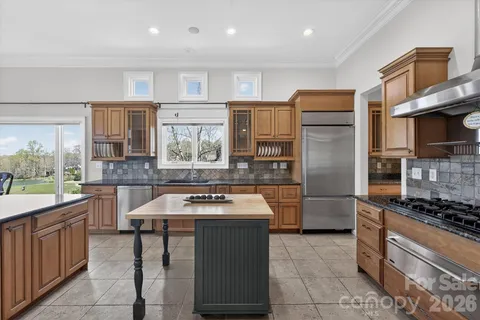 $1,600,000 | 1048 Spyglass Lane, Waxhaw, NC 28173