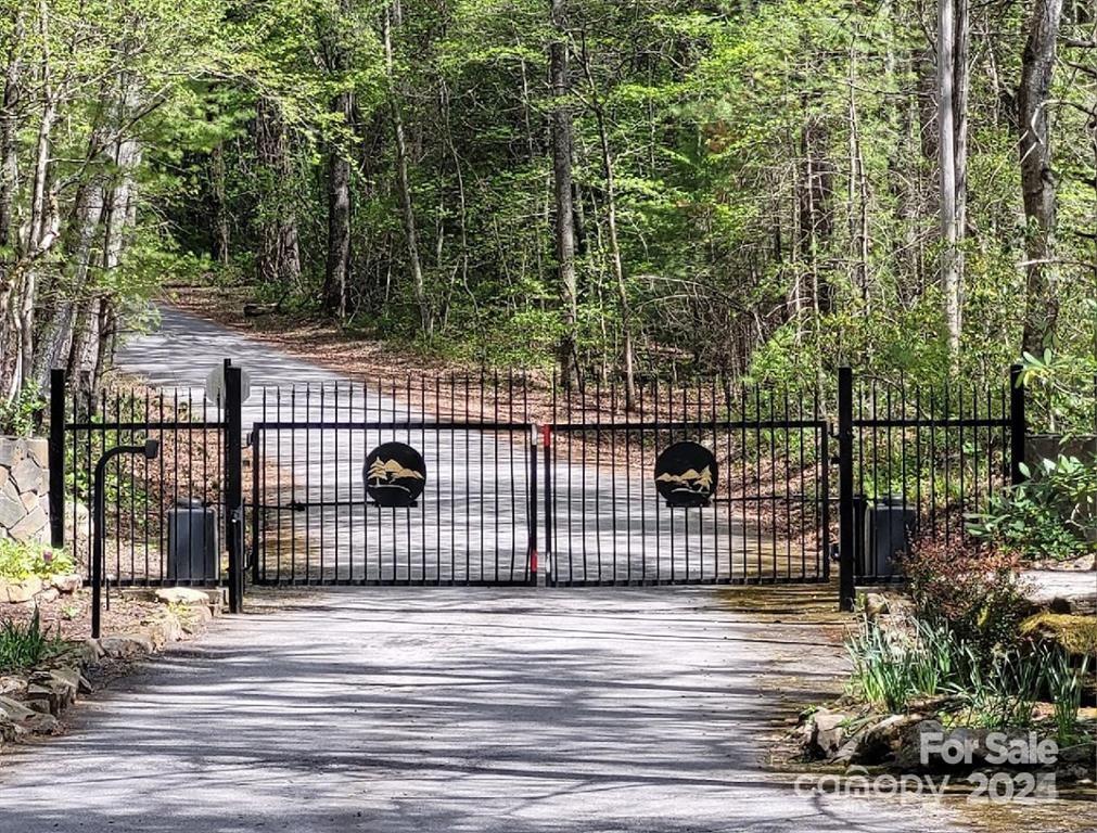 167 Fox Rdg Trail Marion, NC 28752 - Photo 11 of 12 a view of a tennis court