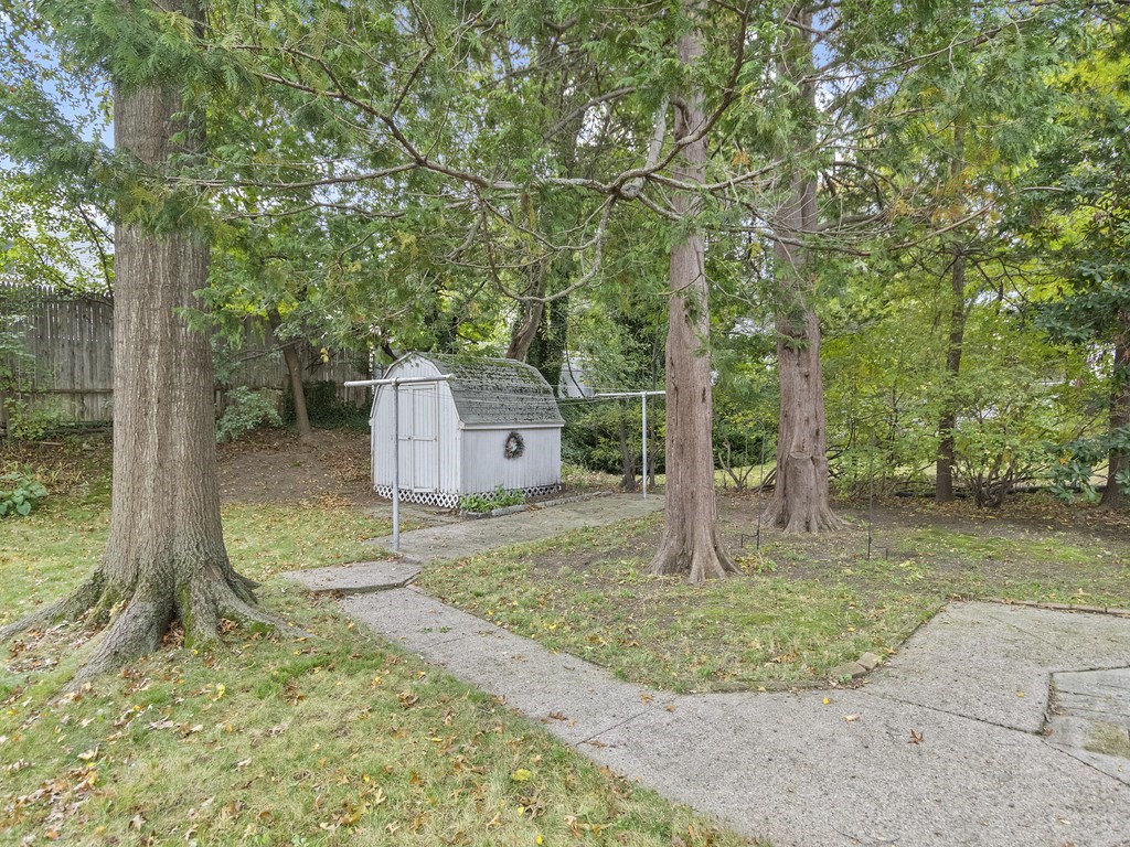 65 Brightwood Road Waltham, MA 02453 - Photo 35 of 42
