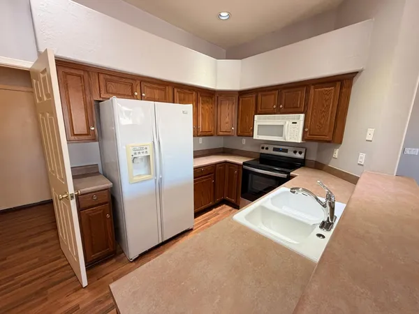 $1,750 | 6348 West Pontiac Drive, Glendale, AZ 85308