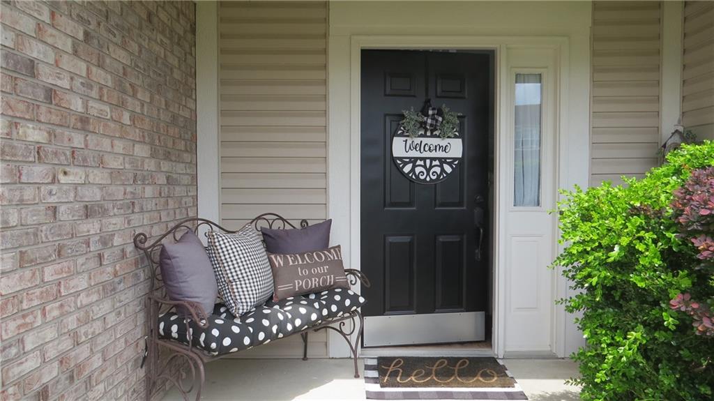 6103 East Meadow Ridge Road Columbus, IN 47203 - Photo 3 of 40 Gallery Image 3