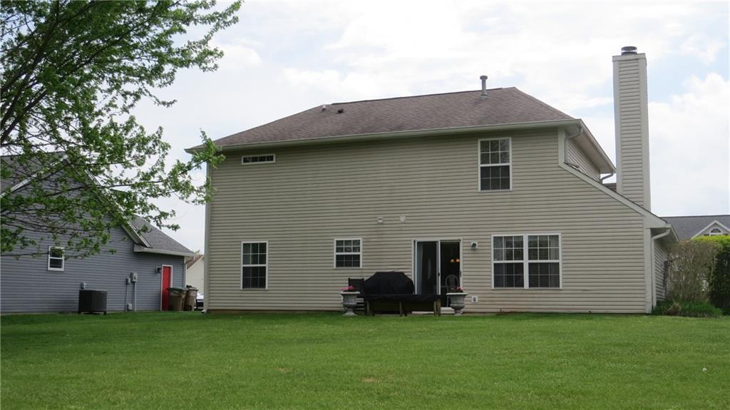 6103 East Meadow Ridge Road Columbus, IN 47203 - Photo 36 of 40 Gallery Image 36