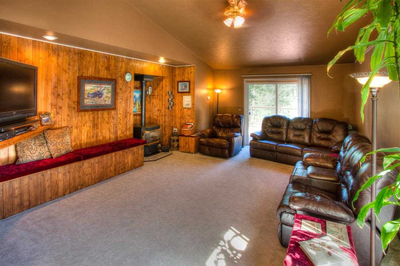 4 West Chattaroy Road Colbert, WA 99005 - Photo 8 of 20