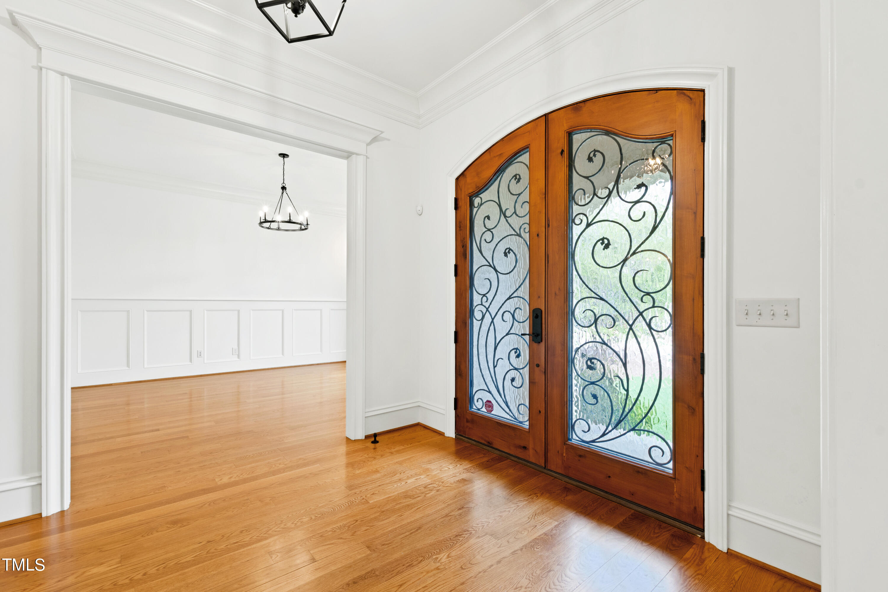 8108 Harps Mill Road Raleigh, NC 27615 - Photo 5 of 64 Foyer