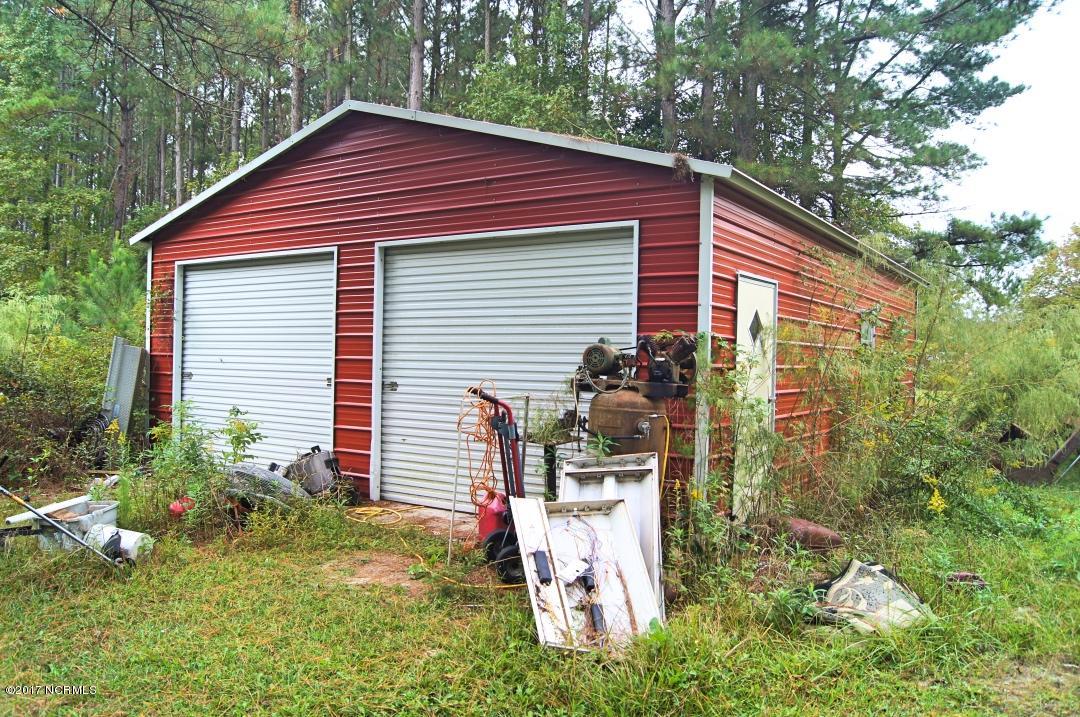 6245 North Boyd Road Pinetown, NC 27865 - Photo 18 of 20 018_Garage