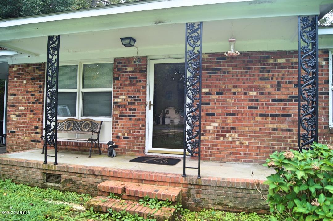 6245 North Boyd Road Pinetown, NC 27865 - Photo 2 of 20 002_FrontPorch