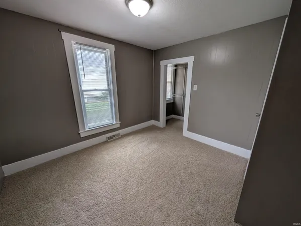 $95,000 | 322 West 8th Street, Bicknell, IN 47512