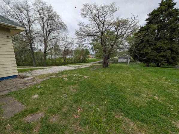 $95,000 | 322 West 8th Street, Bicknell, IN 47512