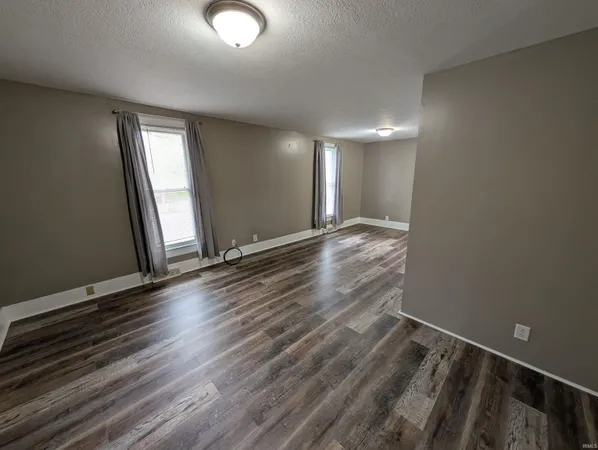 $95,000 | 322 West 8th Street, Bicknell, IN 47512