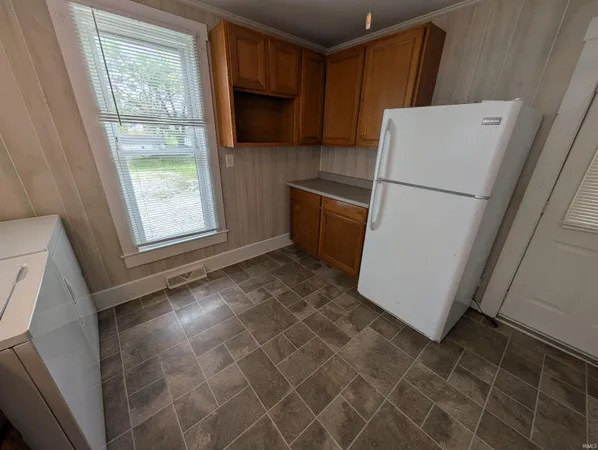 $95,000 | 322 West 8th Street, Bicknell, IN 47512