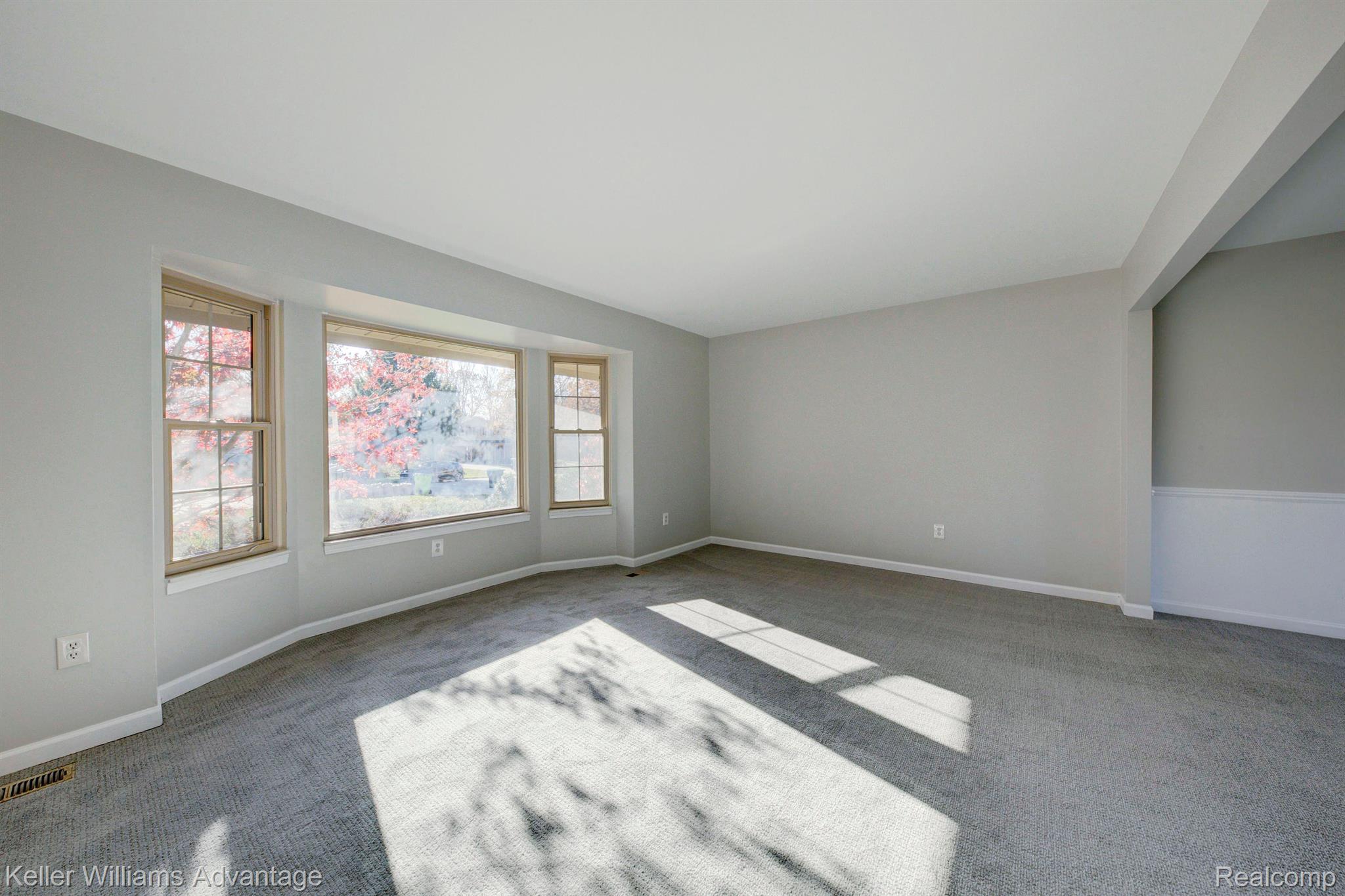 22364 Mill Road Novi, MI 48375 - Photo 18 of 61 Living room