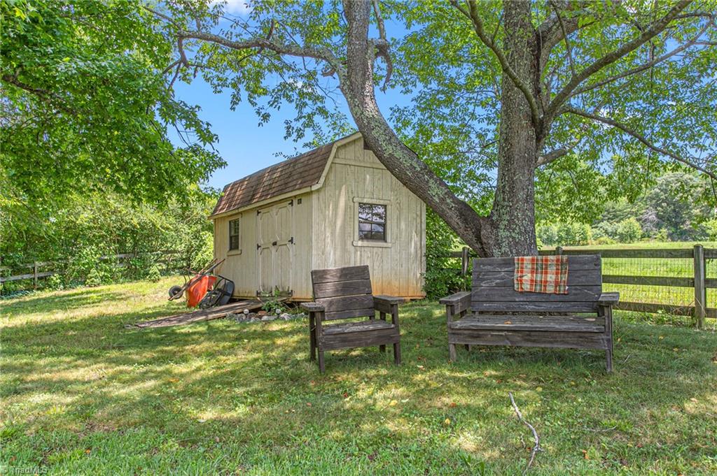 247 South Twin Hill Road Clemmons, NC 27012 - Photo 31 of 46