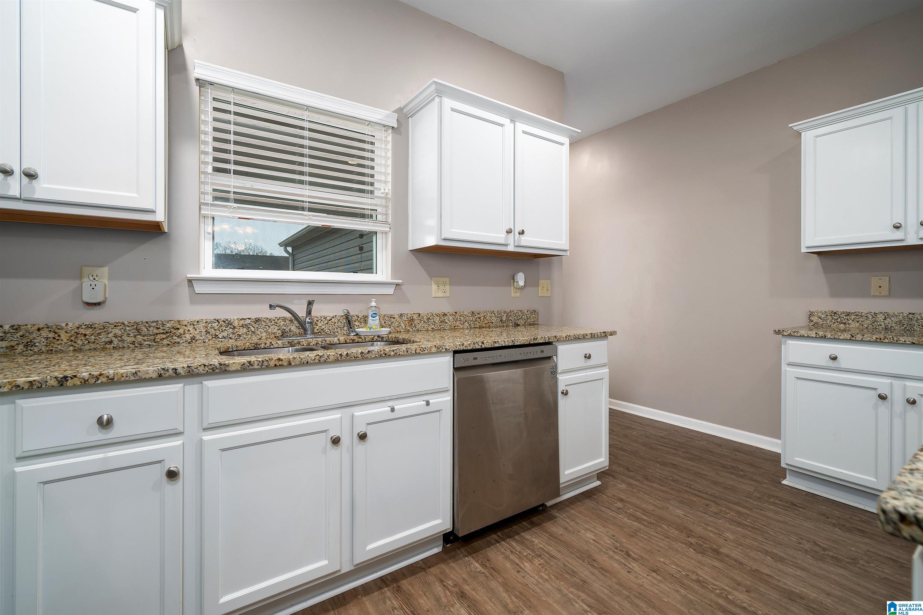 531 6th Avenue East Oneonta, AL 35121 - Photo 14 of 26