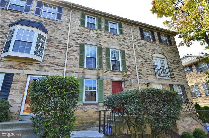 515 Pickwick Village Way Silver Spring, MD 20901 - Photo 2 of 20 a front view of a building