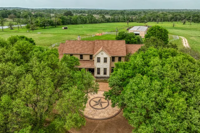 $7,250,000 | 2958 Highway 36, Bellville, TX 77418