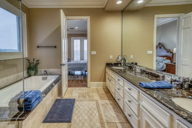 $7,250,000 | 2958 Highway 36, Bellville, TX 77418