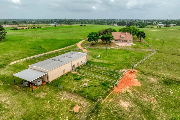 $7,250,000 | 2958 Highway 36, Bellville, TX 77418