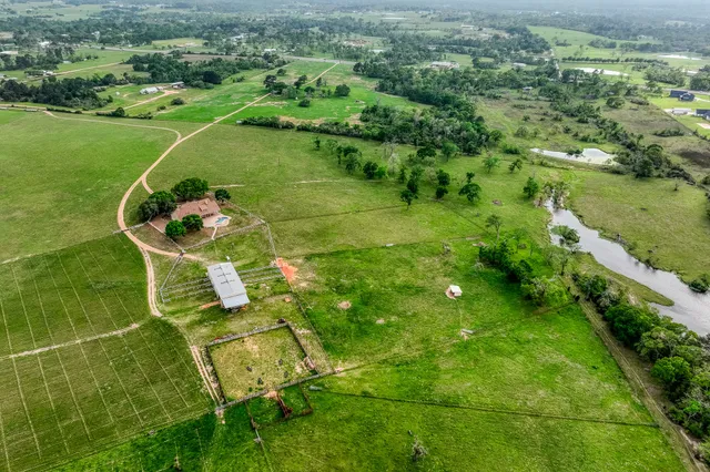$7,250,000 | 2958 Highway 36, Bellville, TX 77418