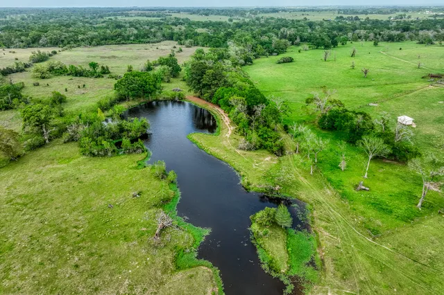 $7,250,000 | 2958 Highway 36, Bellville, TX 77418