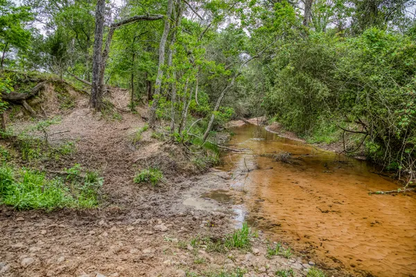 $7,250,000 | 2958 Highway 36, Bellville, TX 77418