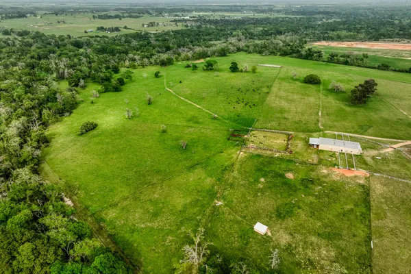 $7,250,000 | 2958 Highway 36, Bellville, TX 77418