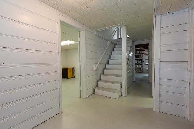 56 Nickerson Road Cotuit, MA 02635 - Photo 26 of 36 a view of entryway and hall