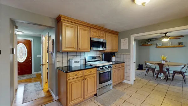 $649,900 | 33 Teakwood Drive West, Coventry, RI 02816