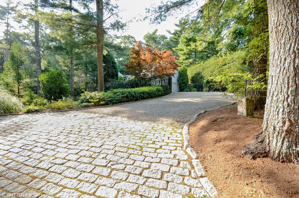 1 Holly Pond Road Marion, MA 02738 - Photo 1 of 24 Gallery Image 1