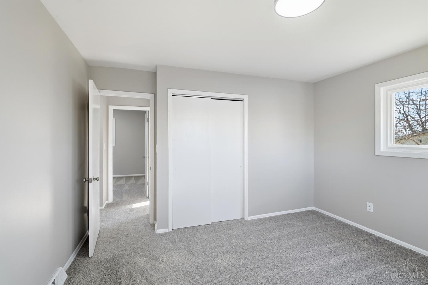 2615 Cincinnati Dayton Road Middletown, OH 45044 - Photo 24 of 45