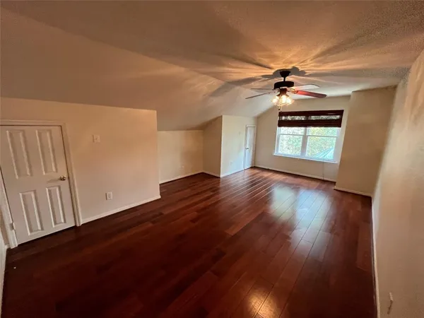 $2,595 | 30 South Rambling Ridge Place, Conroe, TX 77385