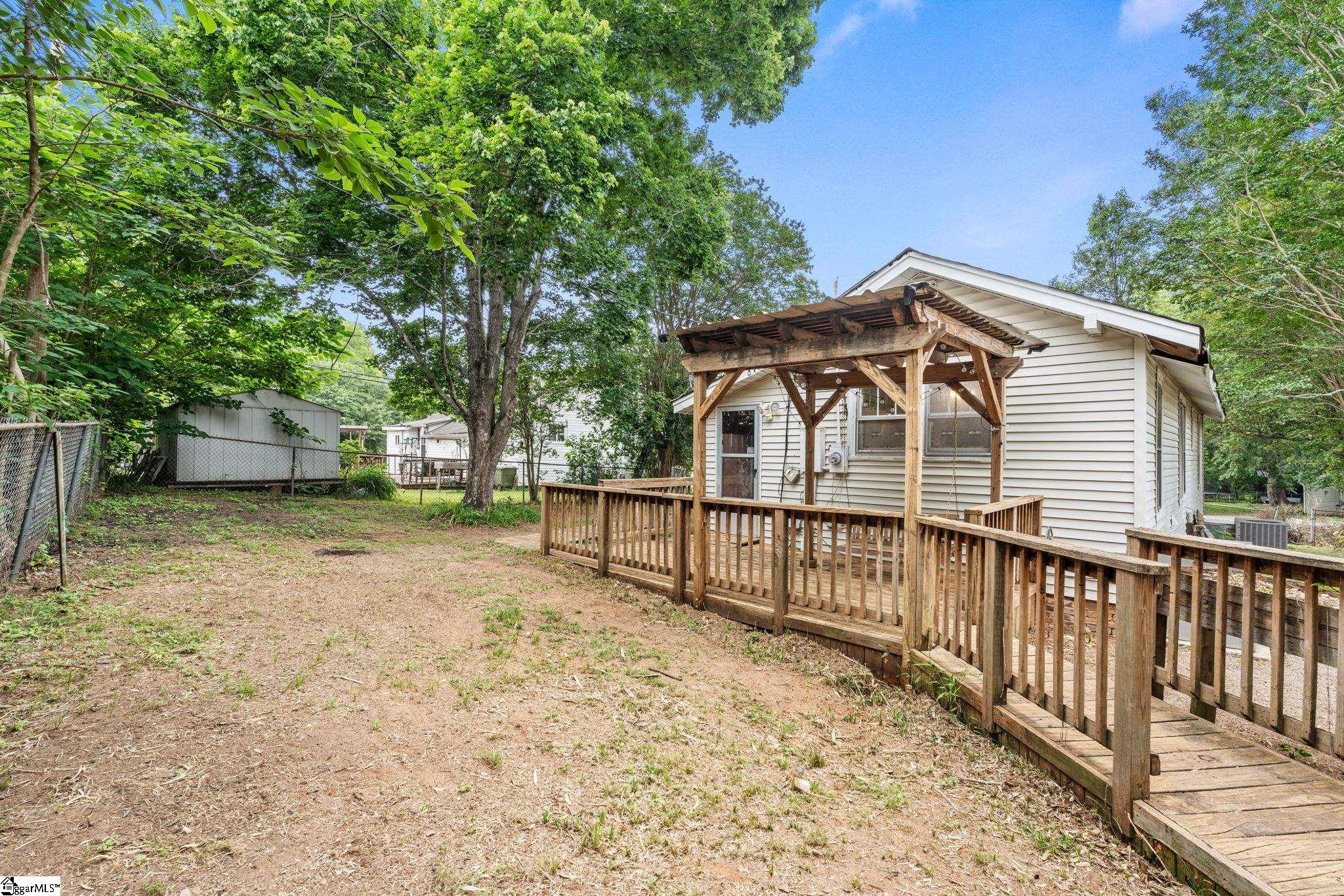 303 Front Street Easley, SC 29640 - Photo 26 of 28