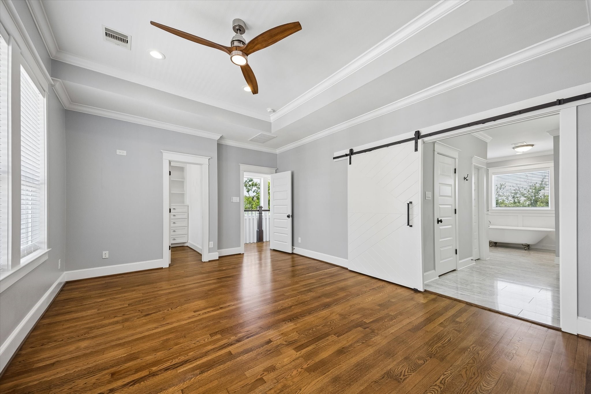 415 West 16th Street, Unit D Houston, TX 77008 - Photo 27 of 41 Primary bedroom