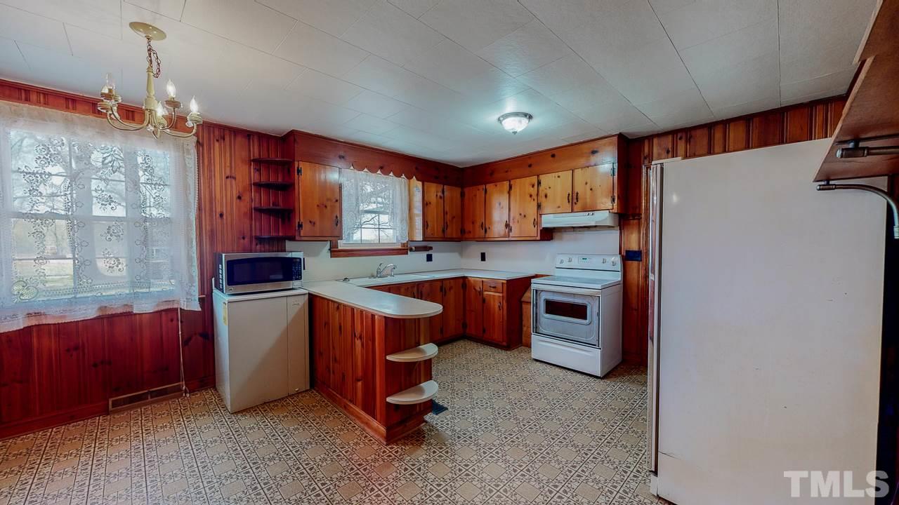 6419 Boston Road Roxboro, NC 27574 - Photo 11 of 30