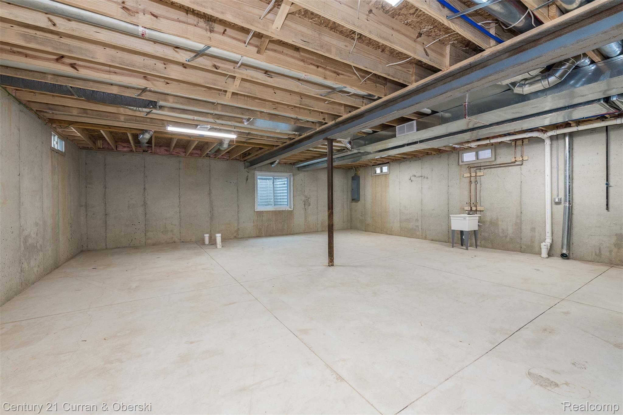 7448 Coleman Street Dearborn, MI 48126 - Photo 66 of 66 DSC_6158.jpg