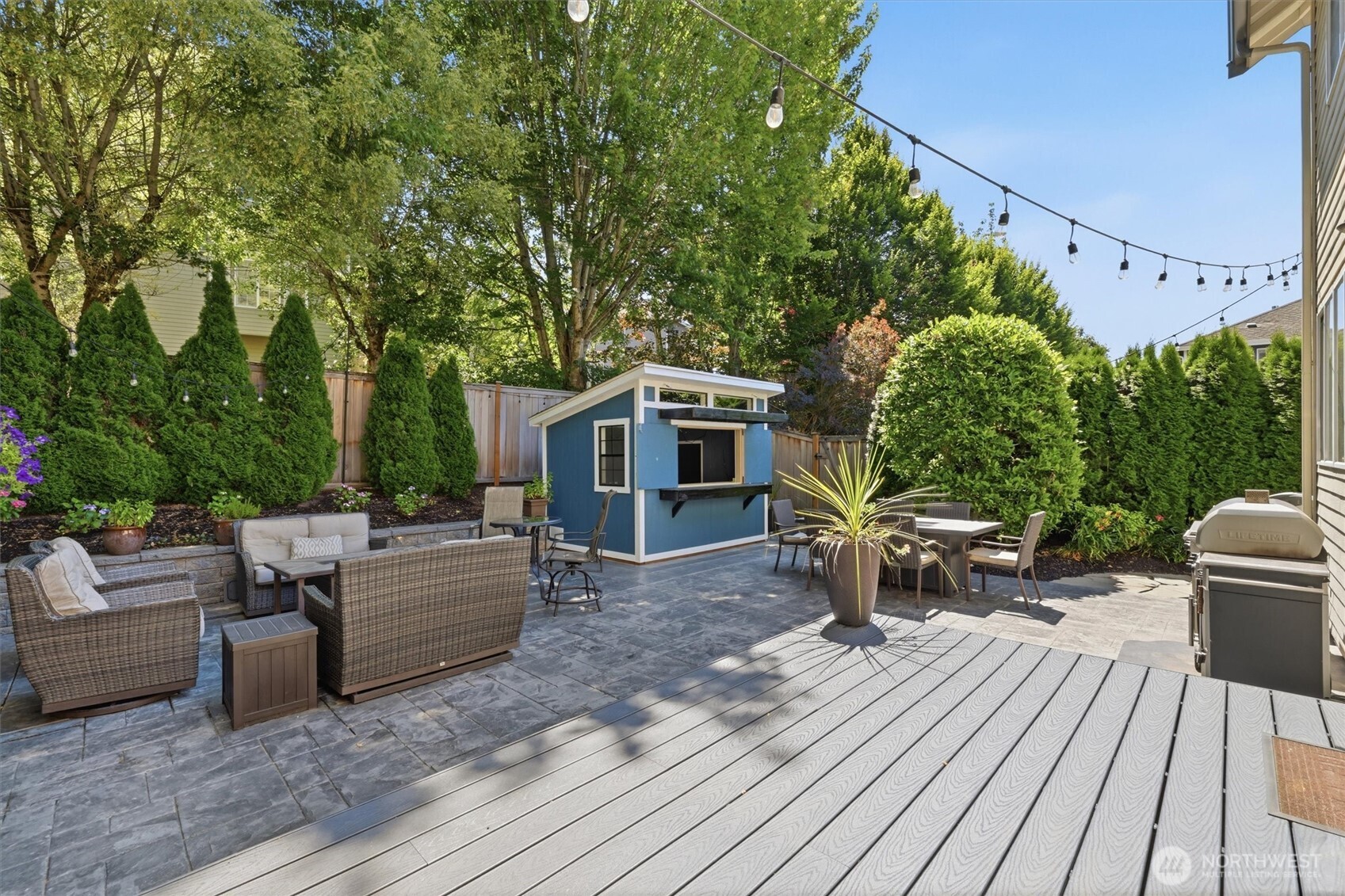 2336 Olympia Avenue Northeast Renton, WA 98056 - Photo 32 of 40