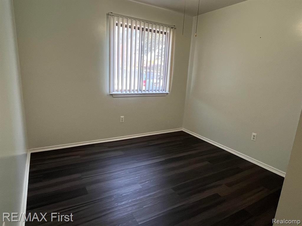 286 East Thirteen Mile Road, Unit 101 Madison Heights, MI 48071 - Photo 11 of 18