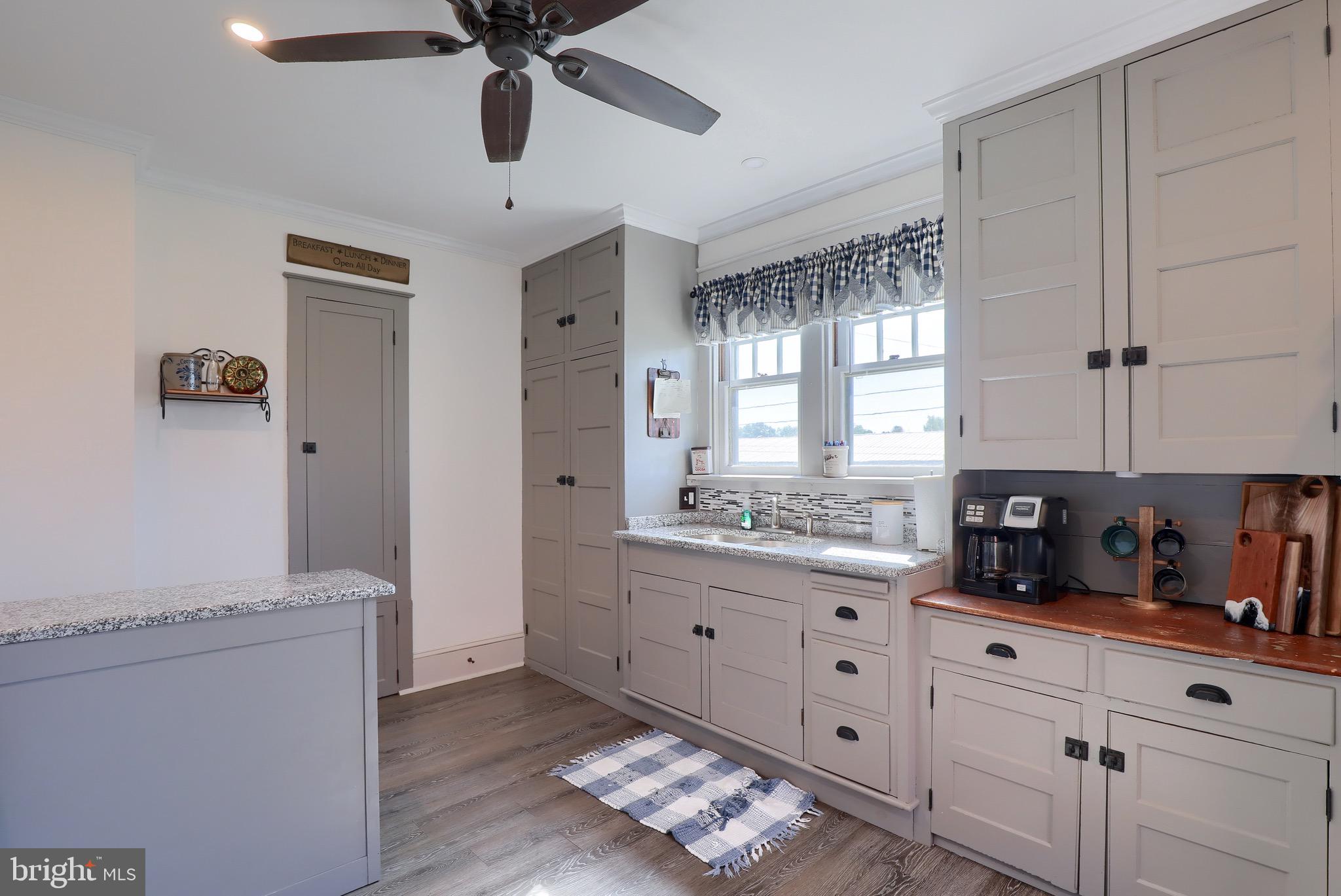 36 Front Street Lititz, PA 17543 - Photo 12 of 27