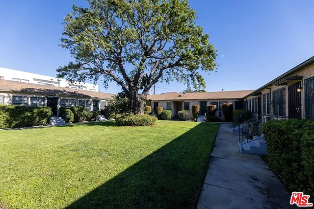 $1,900 | 1940 South Robertson Boulevard, Unit 1, Los Angeles, CA 90034