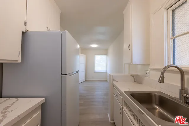 $1,900 | 1940 South Robertson Boulevard, Unit 1, Los Angeles, CA 90034