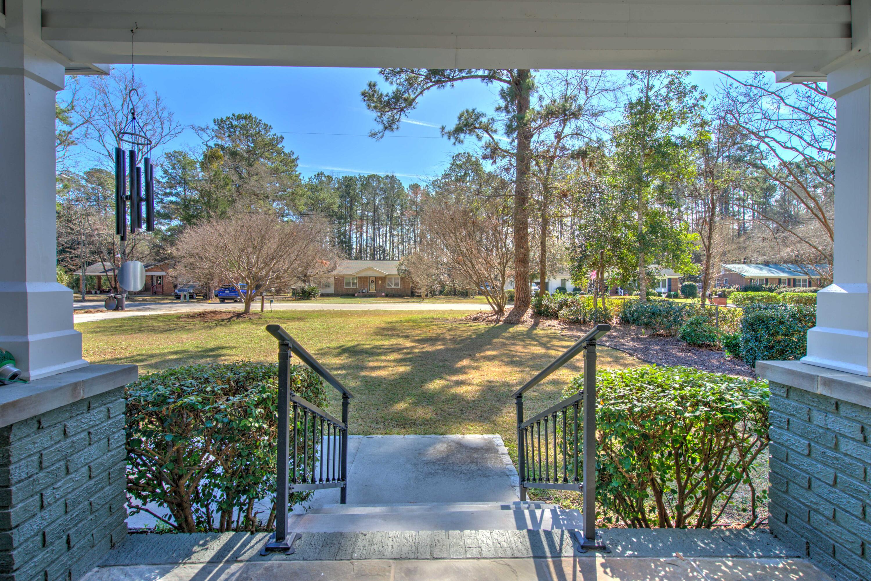 114 Sharon Drive Walterboro, SC 29488 - Photo 11 of 48 DSC07800_1_2Interior 3