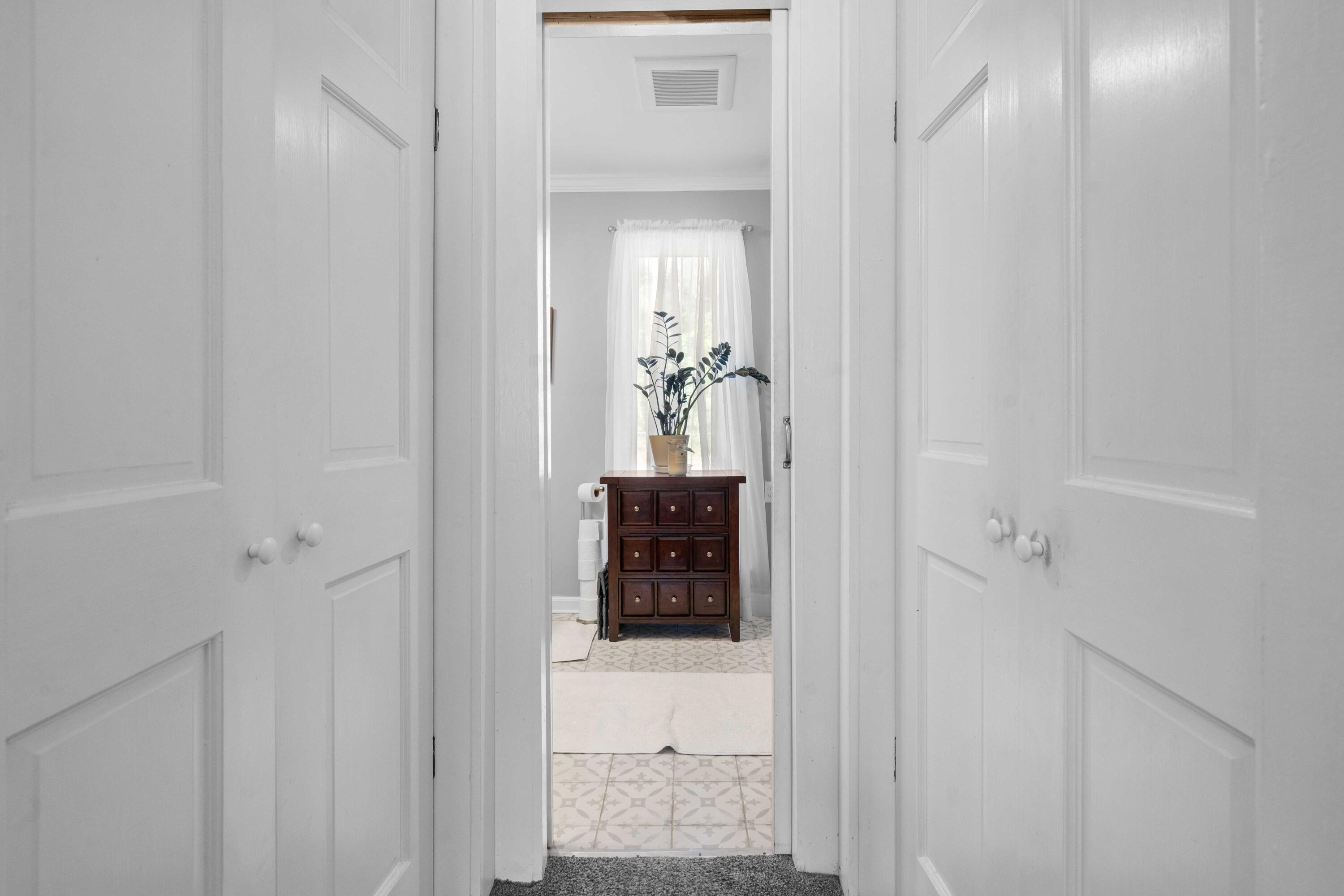 114 Sharon Drive Walterboro, SC 29488 - Photo 32 of 48 Primary Bath