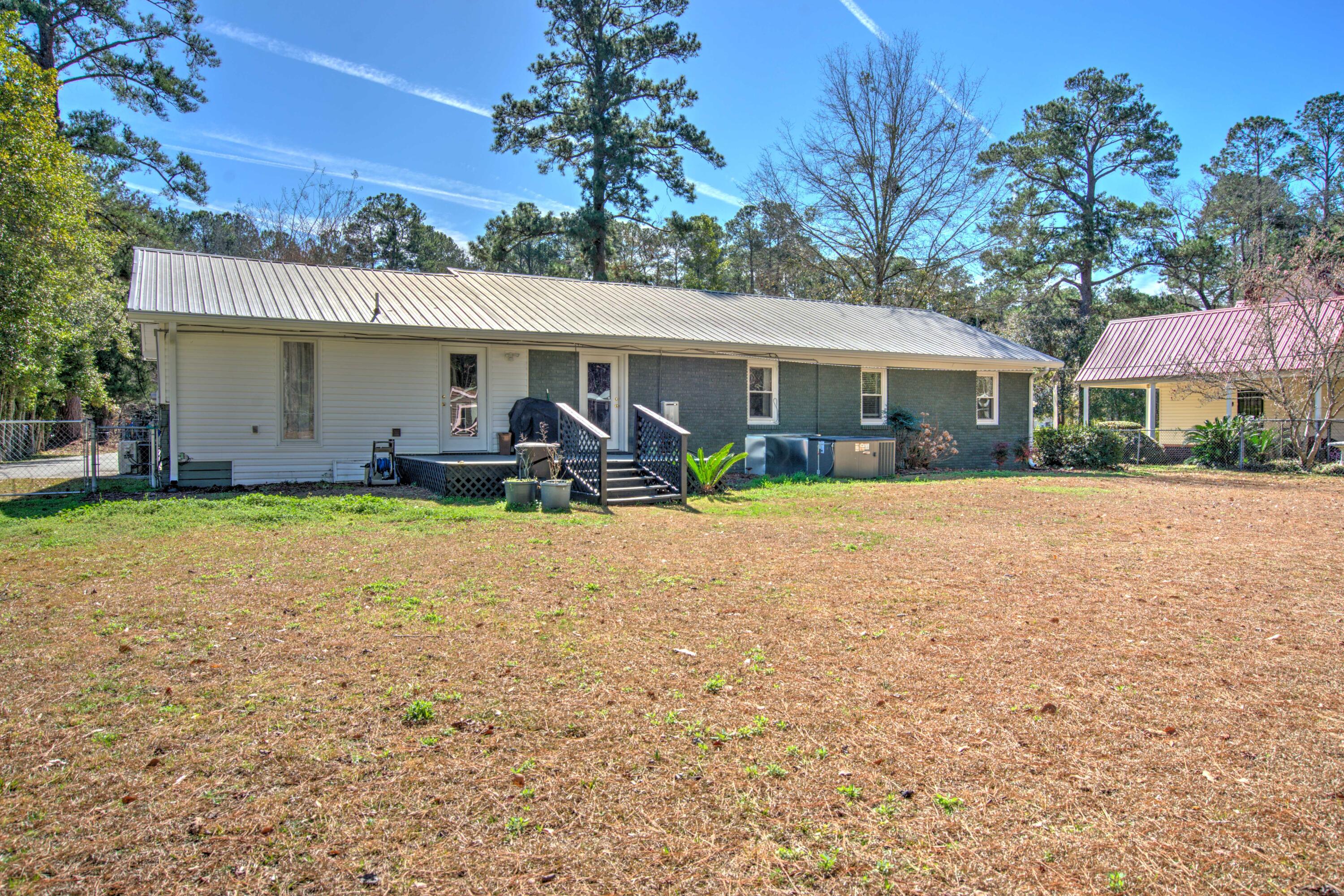 114 Sharon Drive Walterboro, SC 29488 - Photo 46 of 48 DSC07785_6_7Interior 3