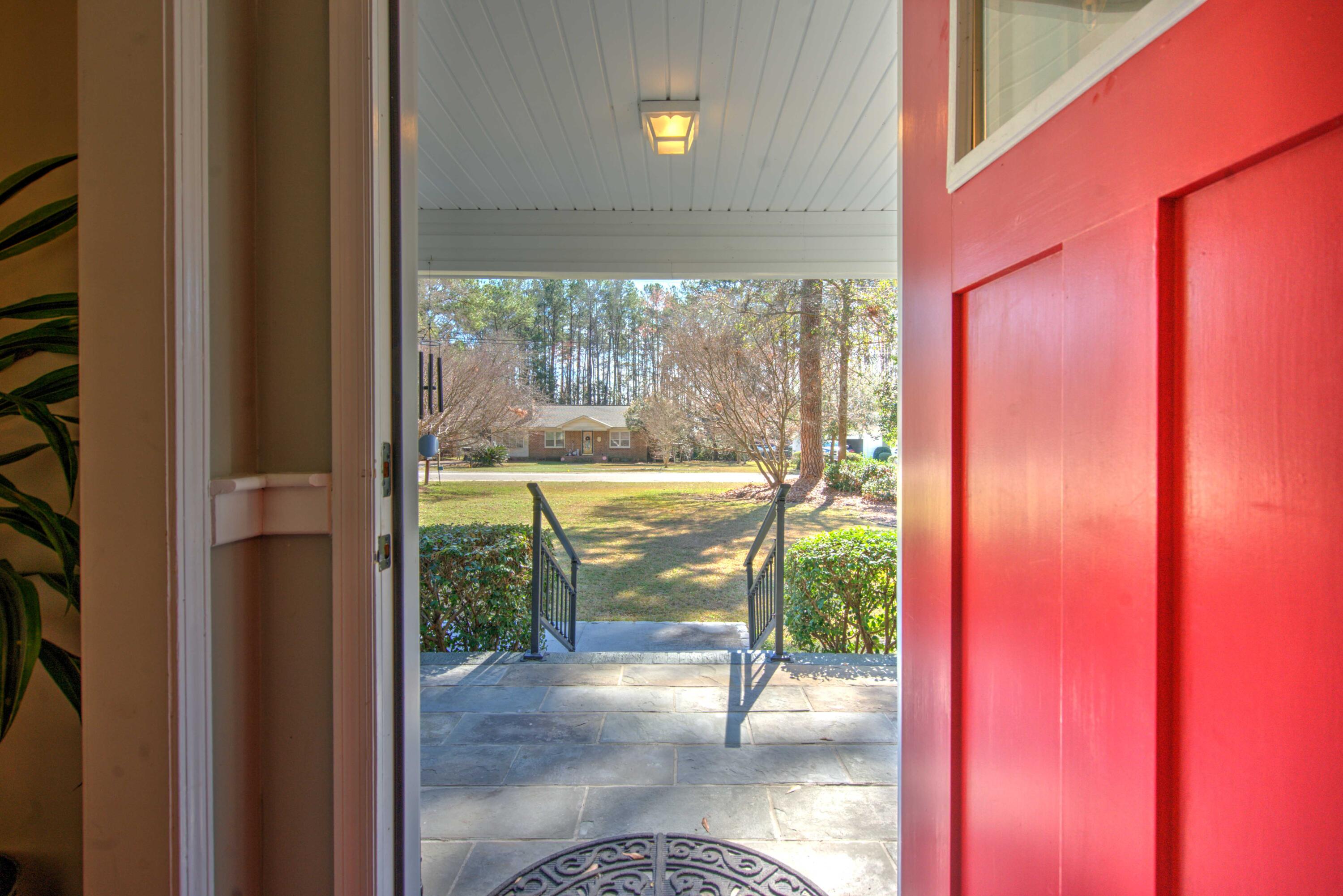 114 Sharon Drive Walterboro, SC 29488 - Photo 10 of 48 DSC07806_7_8Interior 3