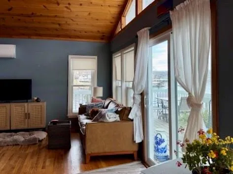 $299,000 | 28509 Playmor Beach Road, Rocky Mount, MO 65072