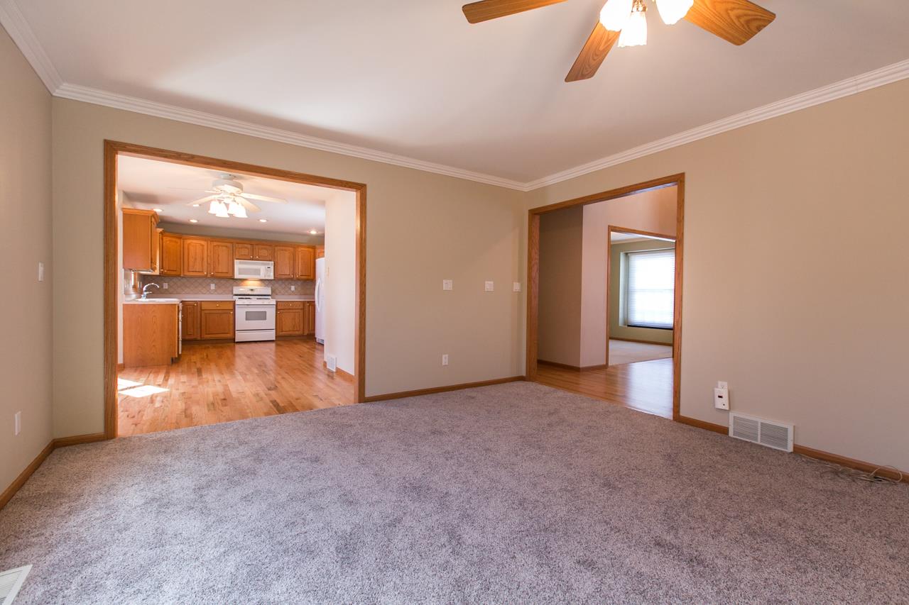 2330 Antler Ridge Drive Dubuque, IA 52002 - Photo 17 of 25 Gallery Image 17