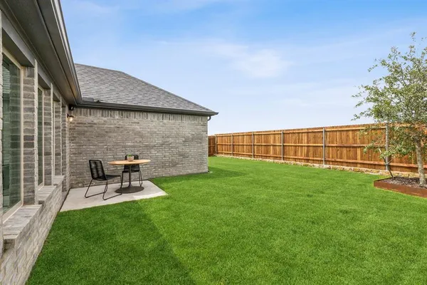 $337,990 | 292 Bright Alcove Court, Lavon, TX 75166