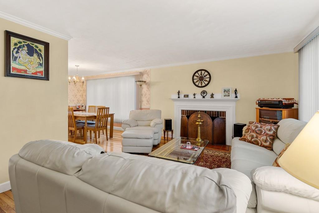 17 Dean Road Wayland, MA 01778 - Photo 9 of 23 Gallery Image 9