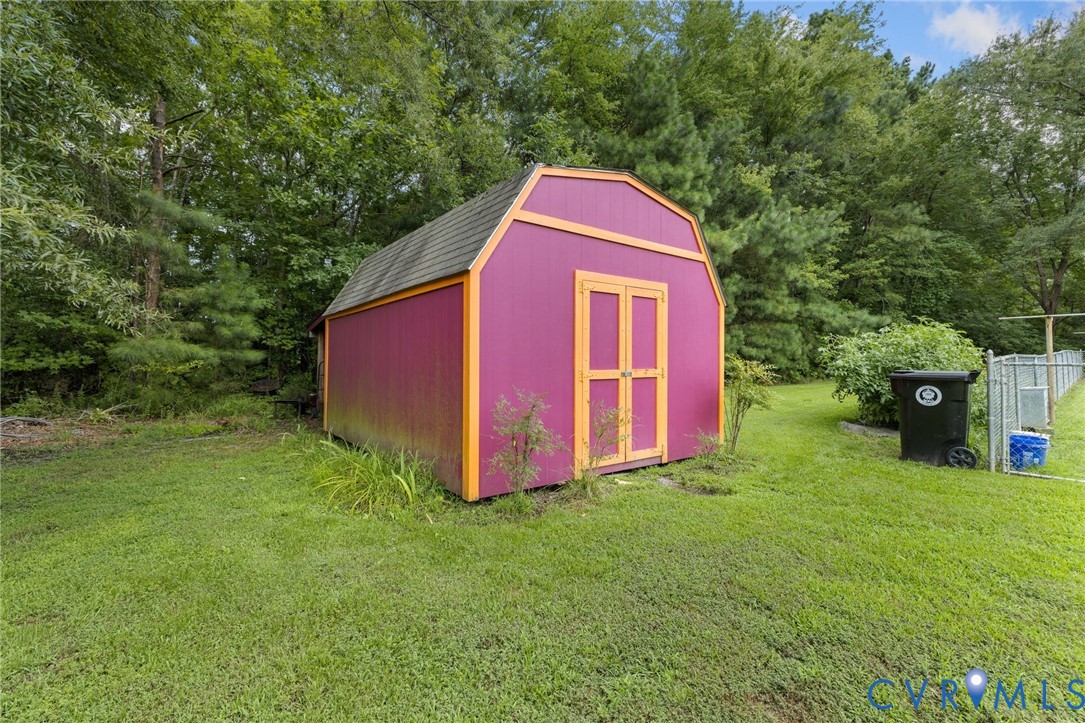 2570 Sandy Lane Victoria, VA 23974 - Photo 33 of 37 View of shed